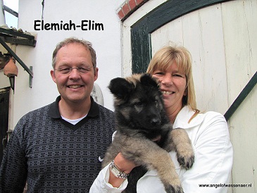 Elemiah-Elim gaat met Jolanda, Tom en Cedro mee naar Huizen